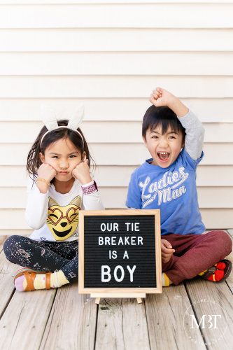 gender announcement in Gainesville, Virginia taken by a Northern Virginia maternity photographer